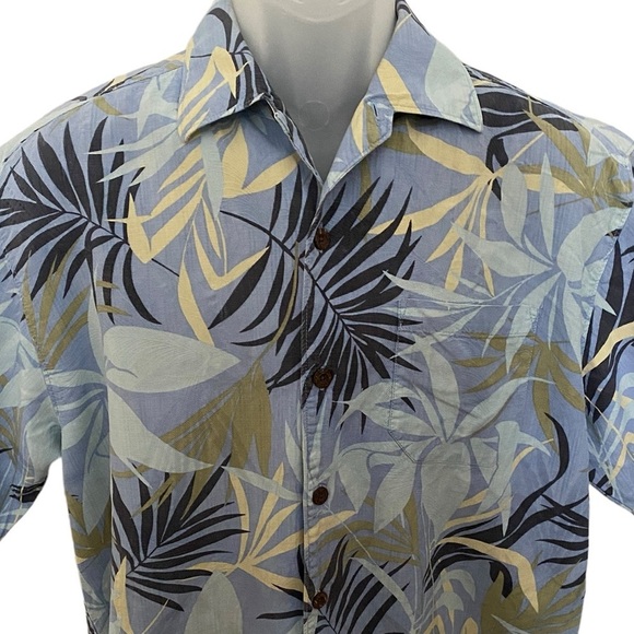 TOMMY BAHAMA 100% Silk Aloha Hawaiian Tropical Shirt Men M Medium - Picture 2 of 5